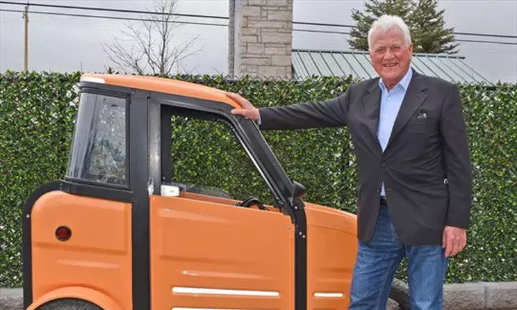 Frank Stronach partners with York University to help build SARIT electric car
